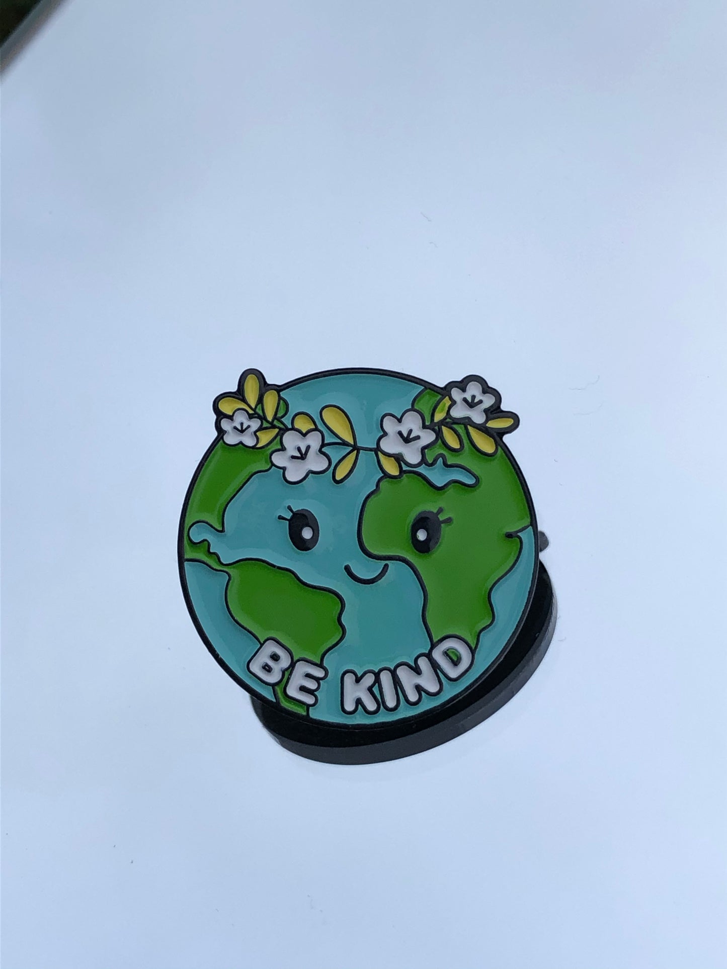 Weltkugel Button/Pin